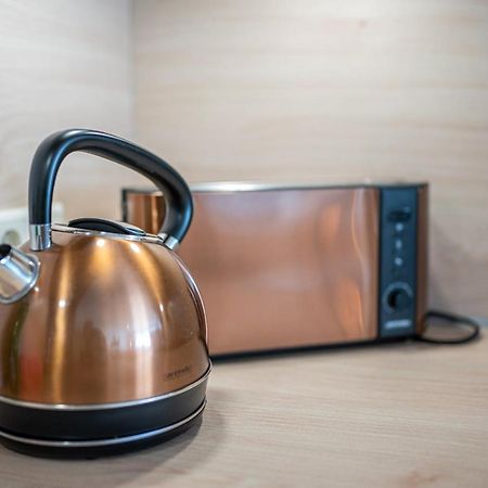 Golden Design Apartment Familie Business 6 Pers Buero Fitnessecke Naehe Messe Dus 1000 Mbit Duisbourg Extérieur photo