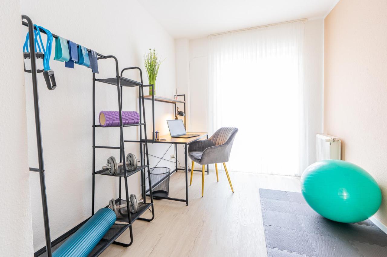 Golden Design Apartment Familie Business 6 Pers Buero Fitnessecke Naehe Messe Dus 1000 Mbit Duisbourg Extérieur photo