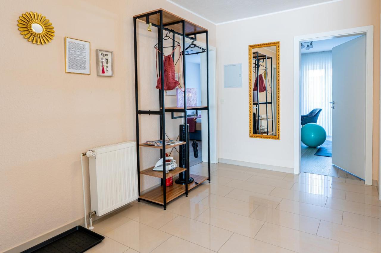 Golden Design Apartment Familie Business 6 Pers Buero Fitnessecke Naehe Messe Dus 1000 Mbit Duisbourg Extérieur photo