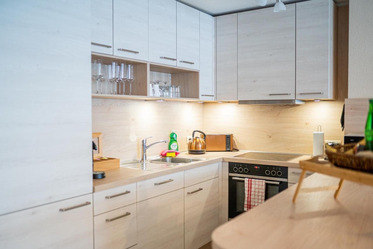 Golden Design Apartment Familie Business 6 Pers Buero Fitnessecke Naehe Messe Dus 1000 Mbit Duisbourg Extérieur photo